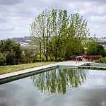 Quinta De Lourosa * 로우사다